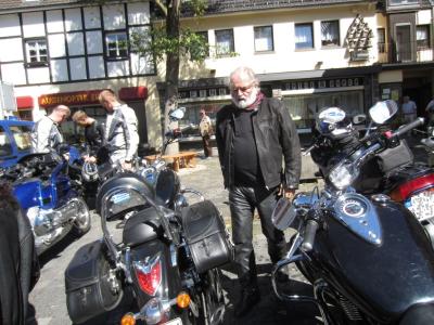 Tour-Guide.